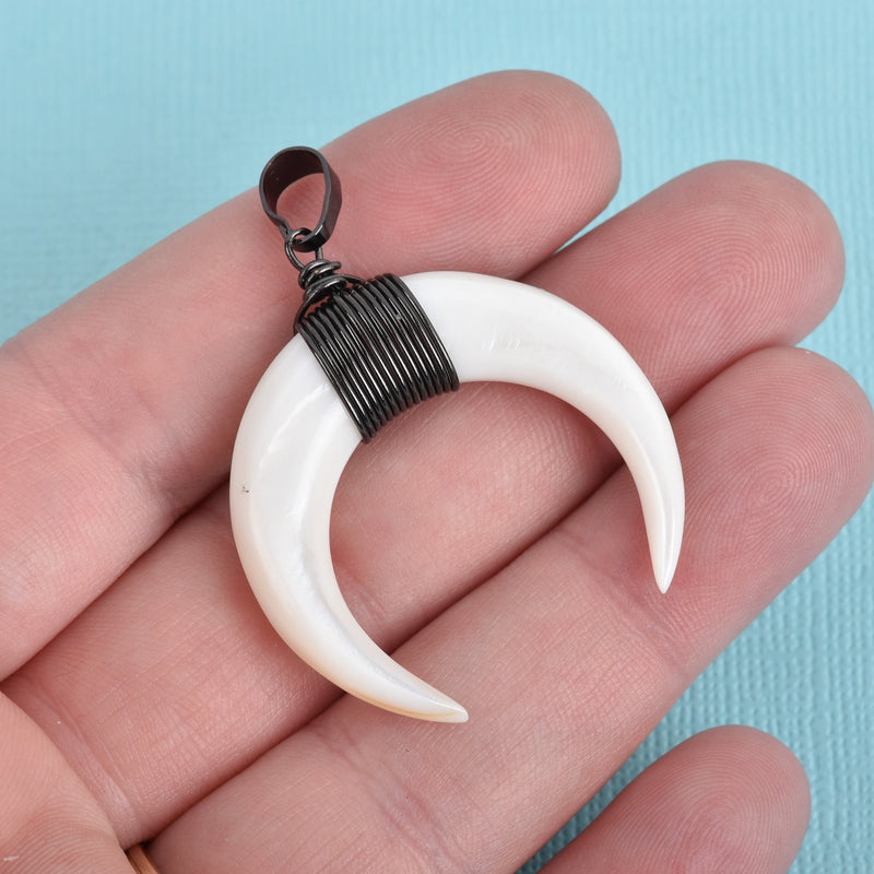 White Double Horn Charm Pendant, Crescent Horn, Gunmetal Wire Wrap, Upside Down Moon, Dyed Mother-of-Pearl Shell, 35mm (1-3/8"), chs3570