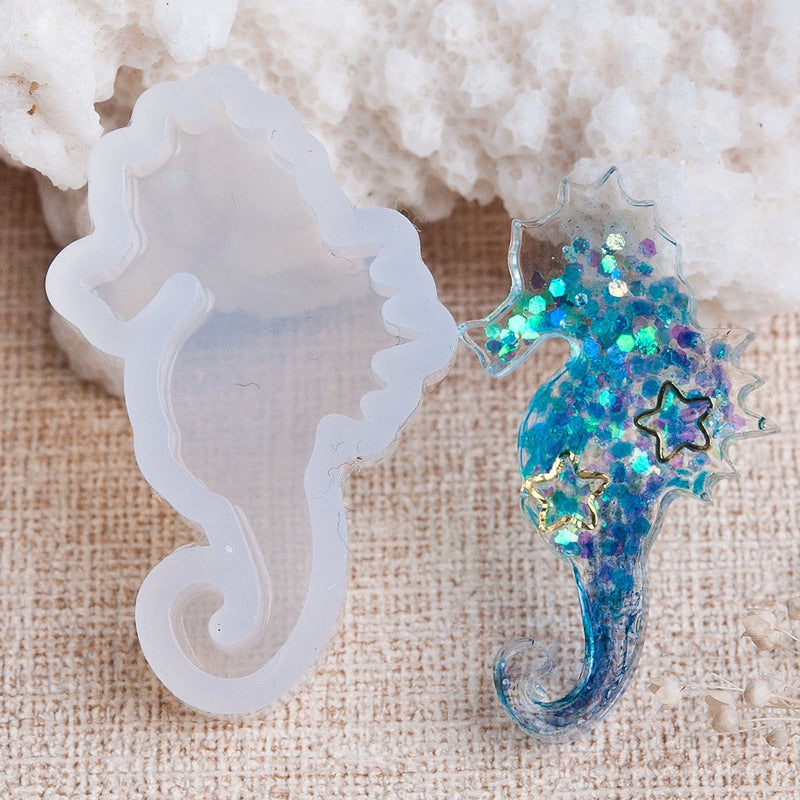 SEAHORSE RESIN MOLD, Silicone Mold to make shape 34mm (1-3/8") cabochons, reusable, tol0784