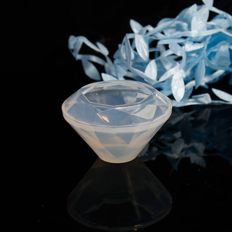 DIAMOND Mold, Silicone Mold to make 1-3/4" x 1", 3-dimensional diamond shape, reusable, tol0868