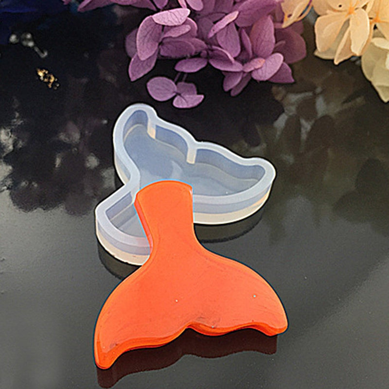 RESIN Mold, WHALE TAIL Silicone Mold to make shape 34x30mm charm pendants or cabochons, soap mold, clay mold, reusable, tol0790
