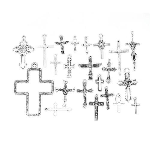 22 Mixed Silver Cross Charms, chs7444