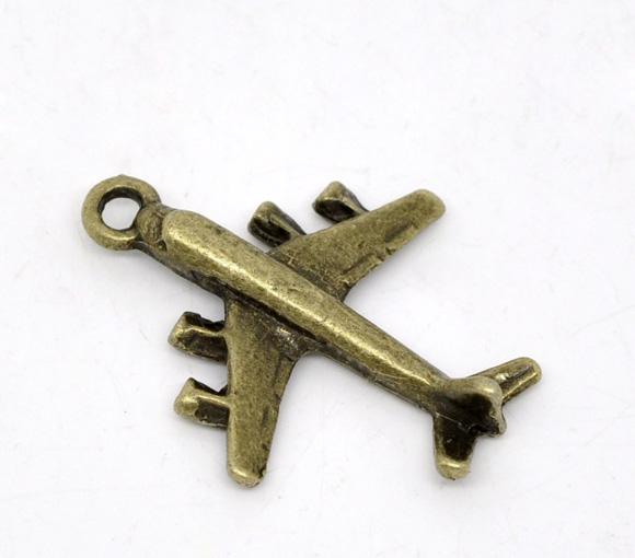 8 Antique Bronze Tone Metal JET AIRPLANE Charm Pendants.  CHB0089