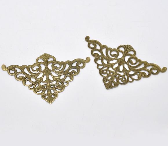 30 Brass Vintage Style Filigree Flat Metal Findings  fil0101