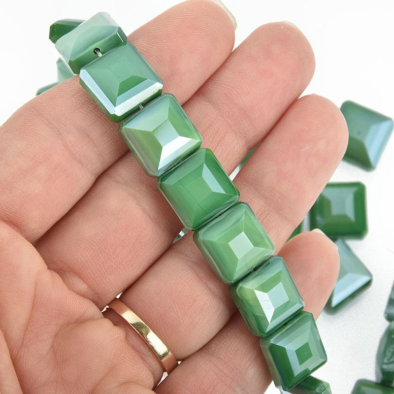 12mm GREEN SWIRL Square Crystal Glass Beads x15 beads bgl1743