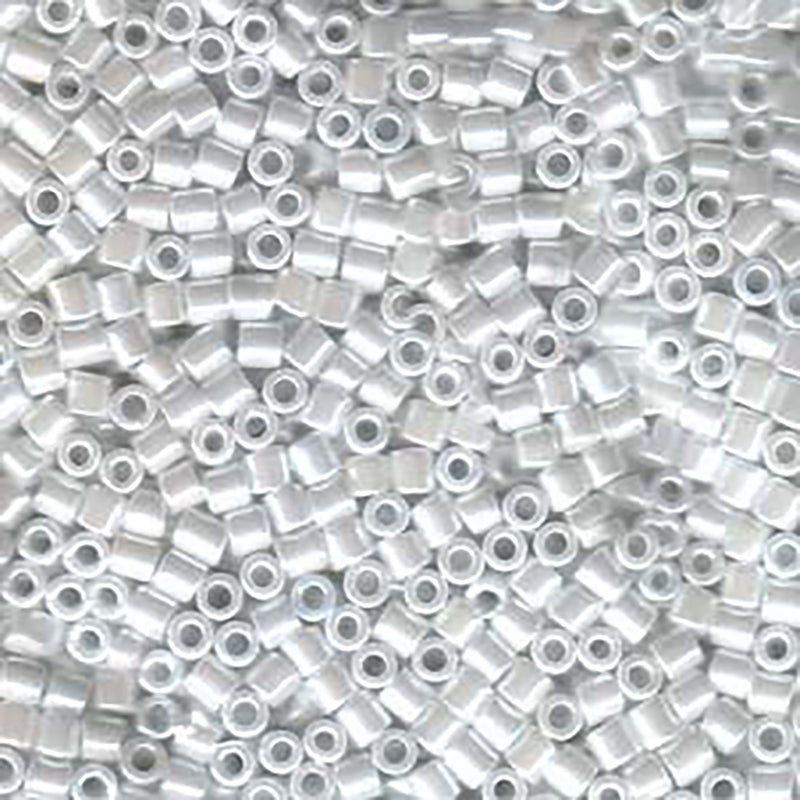 8/0 Miyuki Delica Seed Beads, White Pearl, 6.8 Grams, Color DBL-0201, bsd0485