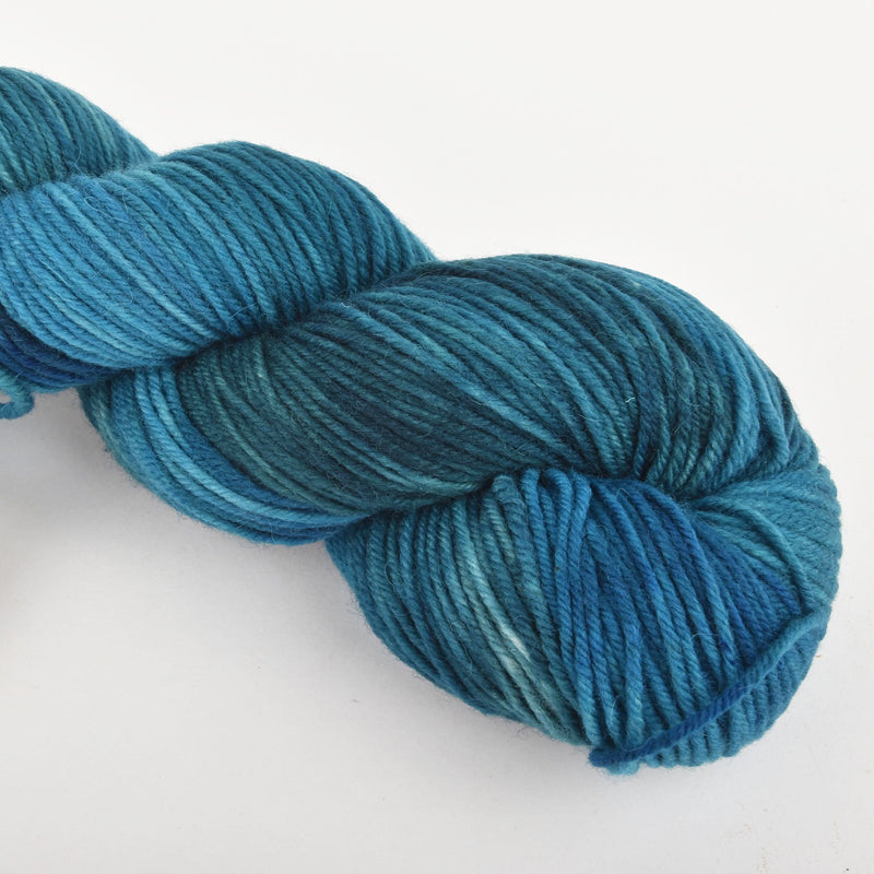 Hand Dyed Wool Yarn 100% Highland Wool, Piercing Blue Eyes, 100g, Yrn0008
