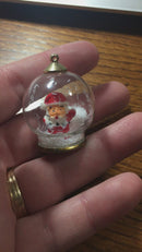 1 Glass Snow Globe Christmas Charm,, Santa with Glitter, 27mm chs7492