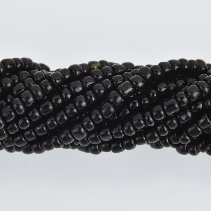 4mm Seed Beads, Black, 8 strands, bsd0736