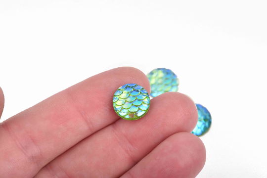 12mm MERMAID FISH Scale Cabochons, Round Resin Metallic, Green AB iridescent,  10 pieces, 1/2",  cab0498a