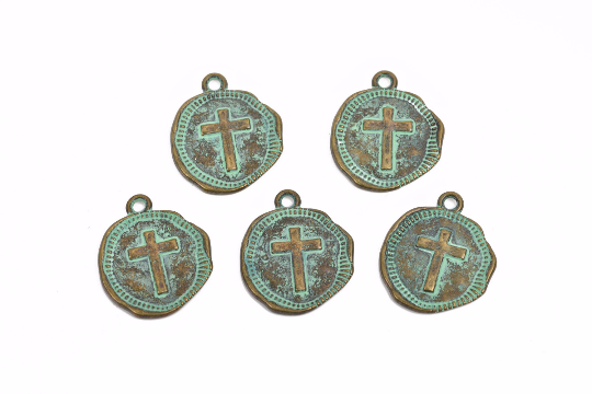 5 Bronze Coin Relic Charm Pendants, Cross with wax seal, round coin charms, green verdigris patina bronze plated metal, 22x19mm, chb0503