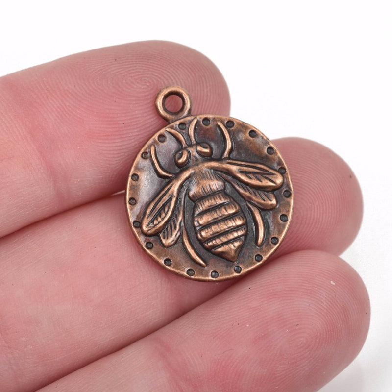 5 QUEEN BEE Copper Charm Pendants, round coin charms, bronze plated metal, double sided design, 20mm, chc0059