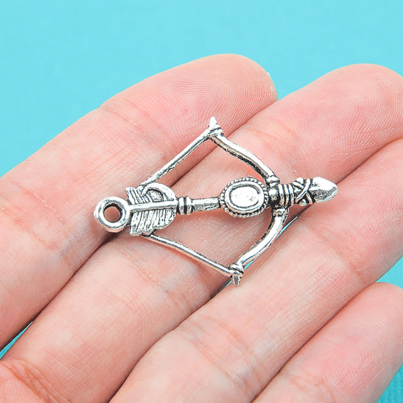 6 ARCHERY BOW and ARROW Charm Pendants, Silver Pewter  chs0002