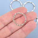 20 CIRCLE RING  Antiqued Silver Tone Metal Charm Connectors  22mm chs0063