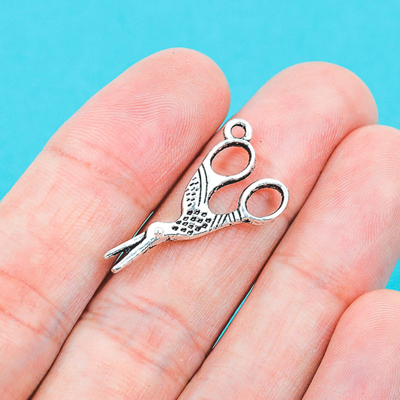 50 Antique Silver STORK SCISSORS Charm Pendants chs0207b