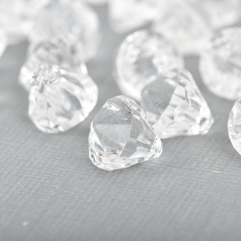 25 Clear Acrylic DIAMOND Charms, Faceted DIAMOND Beads, 13x11mm, chs3178