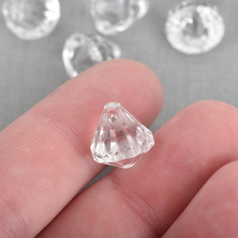 25 Clear Acrylic DIAMOND Charms, Faceted DIAMOND Beads, 13x11mm, chs3178