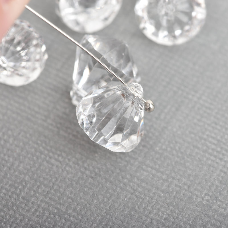 25 Clear Acrylic DIAMOND Charms, Faceted DIAMOND Beads, 13x11mm, chs3178