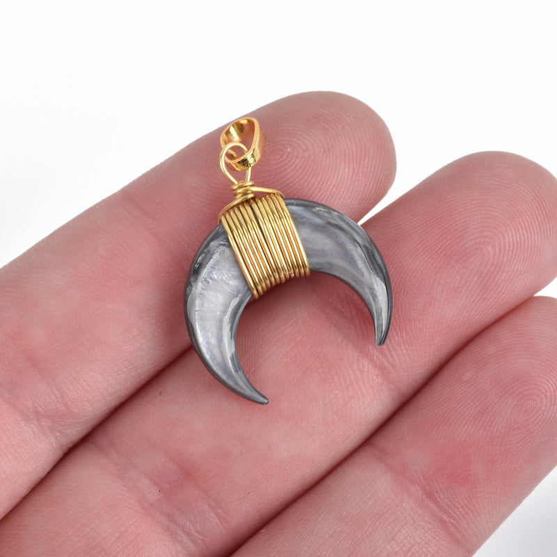 double horn charm, gray shell, gold wire