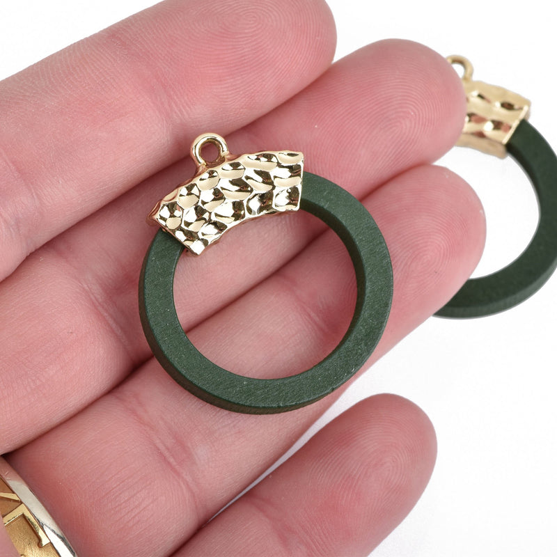 5 Round GREEN Wood Rings with Hammered Gold Bail 30x29mm chs4062