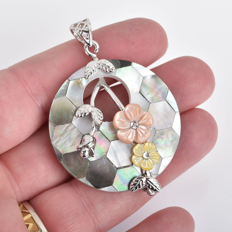 1 Silver Metal Gray Iridescent ABALONE SHELL PENDANT with Rhinestones chs4409