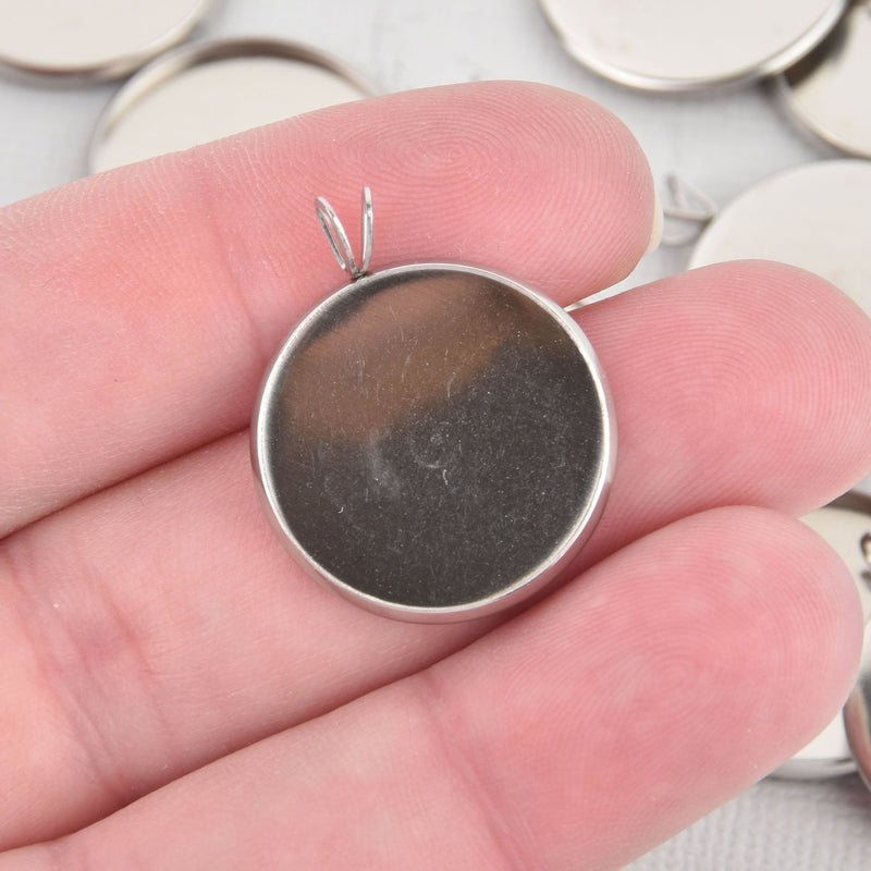 10 Stainless Steel 20mm Round Circle CABOCHON SETTING Bezel Frame Charm Pendants, Silver (fits 20mm cabs)  chs5636