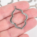 4 Gunmetal Quatrefoil Charms Flower Brushed Texture 40mm chs5703