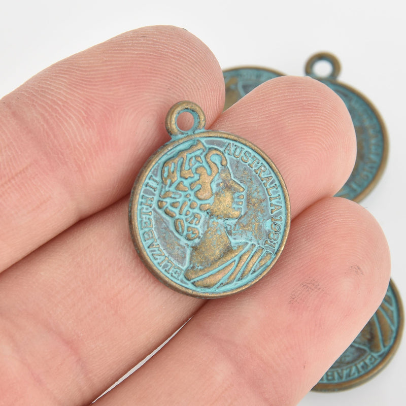 5 Australia Coin Charm Pendants, bronze metal with blue green verdigris patina 23x20mm, chs6207