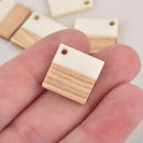2 Square Charms, White Resin and Real Wood, 18mm, chs6323