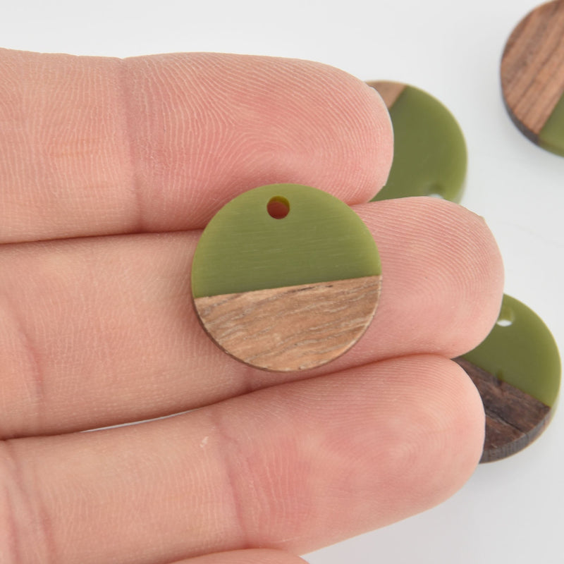 2 Round Charms, Olive Green Resin and Real Wood, 18mm, chs6540
