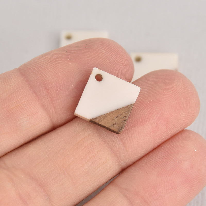 2 Square Charms, White Resin and Real Wood, 16mm, chs6850