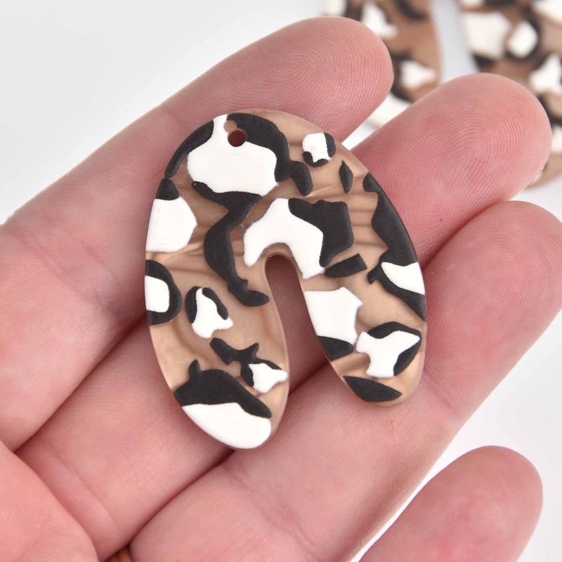 2 Acrylic Horseshoe Charms, Brown Camo, 39mm, chs7476