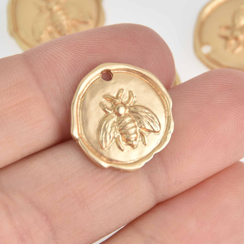 5 Gold Bee Charms, Matte Wax Seal, 18mm, chs7605