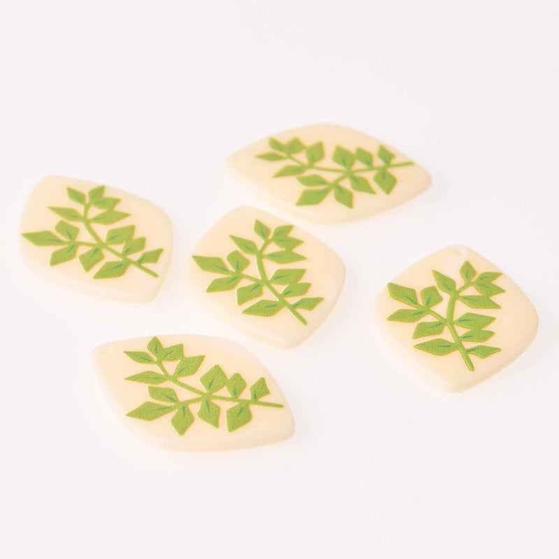 2 Leaf Charms, Resin Acrylic, 39mm, chs7741