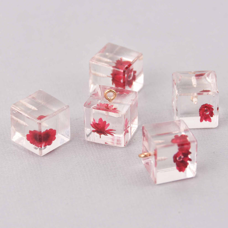 2 Red Pressed Flower Cube Charms, Clear resin with dried flower, 14mm, chs7750