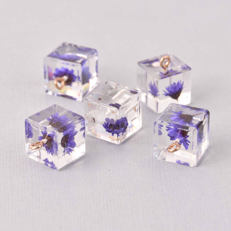 2 Purple Pressed Flower Cube Charms, Clear resin with dried flower, 14mm, chs7751