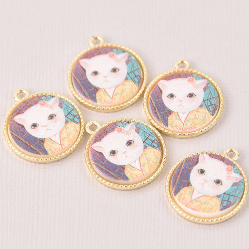 2 Cat Charms, Gertrude, gold bezel, 24mm, chs8020