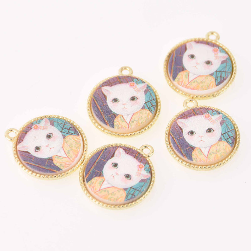 2 Cat Charms, Gertrude, gold bezel, 24mm, chs8020