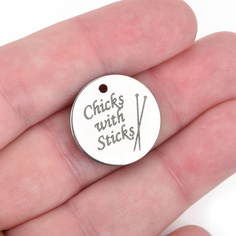 5 KNITTING Charms, Stainless Steel Quote Charms, Chicks with Sticks Knitting Needles, 20mm (3/4"), cls0082a