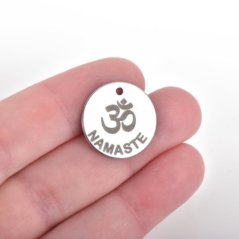 5 NAMASTE Charms, Silver Stainless Steel Quote Charms, Yoga Jewelry, Yoga Meditation Charms, 20mm (3/4"), cls0194a