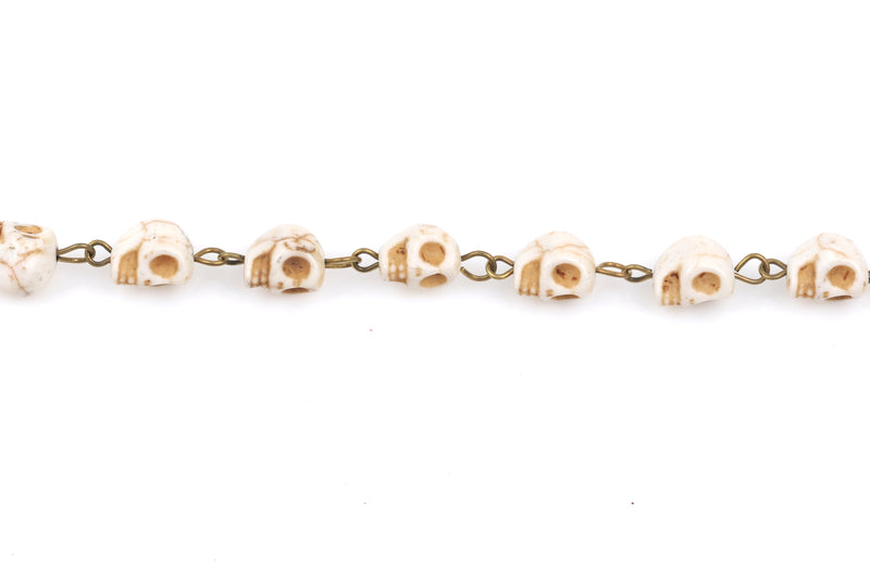 1 yard WHITE HOWLITE SKULL Bead Rosary Chain, gemstone chain, bronze gold links, 10mm gemstone beads, fch0371a