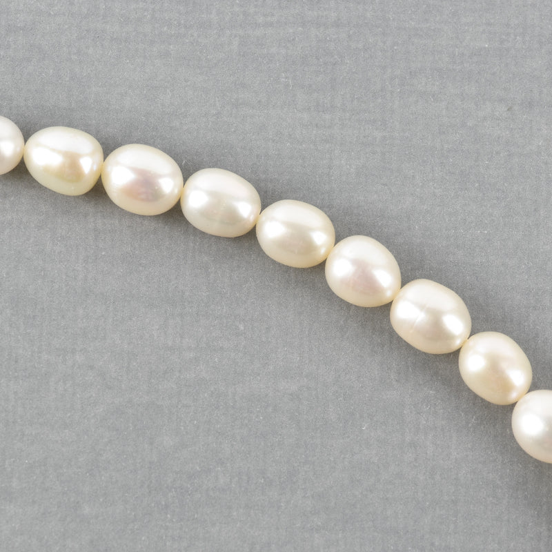 8mm-9mm OVAL Off White Cultured Freshwater Pearls Beads, full strand, about 44 beads, gpe0029