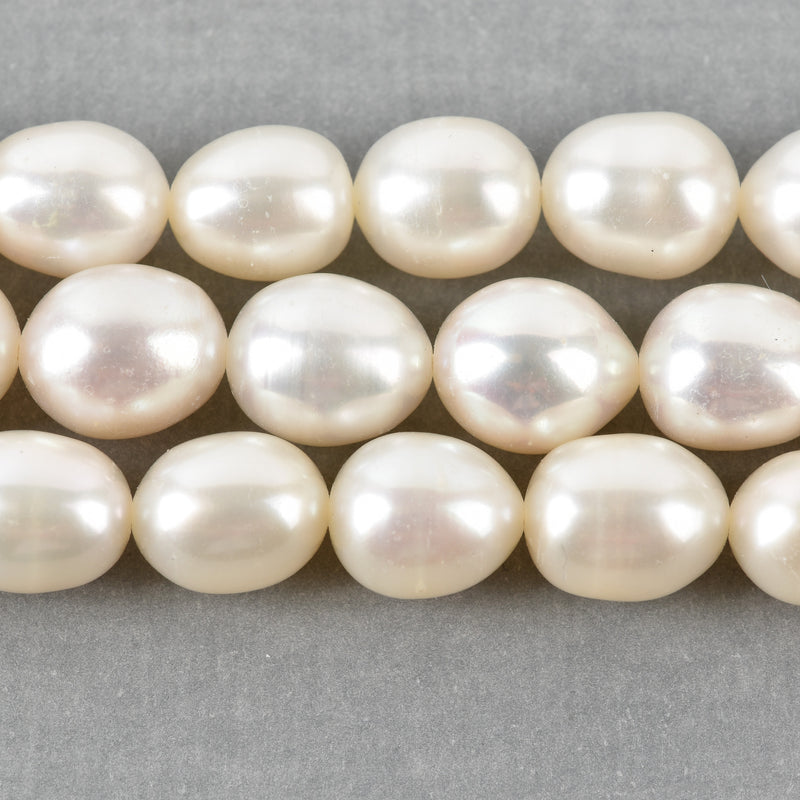 8mm-9mm OVAL Off White Cultured Freshwater Pearls Beads, full strand, about 44 beads, gpe0029