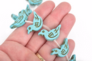 30mm Howlite Stone Beads, TURQUOISE BLUE BIRD Shape, full strand, 18 beads how0663