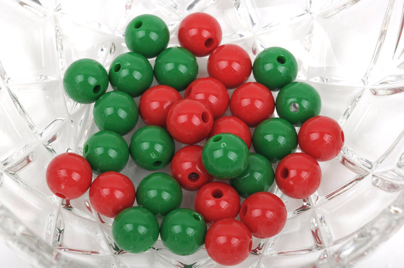 12mm RED and EMERALD GREEN Acrylic Bubblegum Beads, package of 30 beads,  bac0326