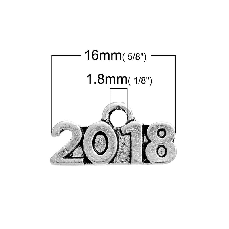 10 Silver Tone 2018 Graduation Charms or Pendants, 18mm, chs2456