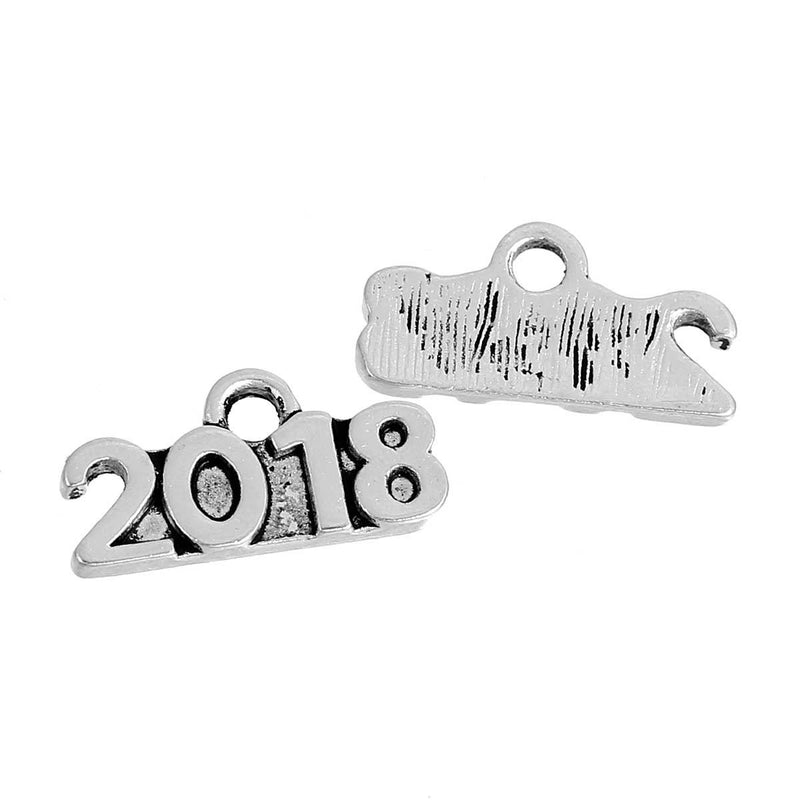 10 Silver Tone 2018 Graduation Charms or Pendants, 18mm, chs2456