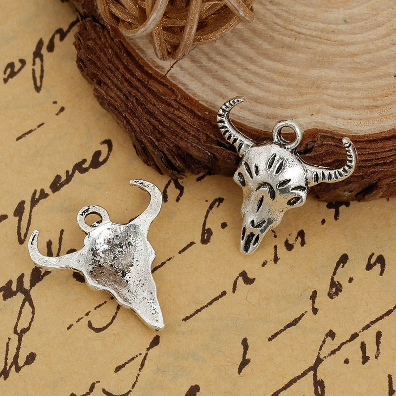 10 Silver Tone Metal Longhorn COW SKULL Charms or Pendants, 21x21mm, chs2527