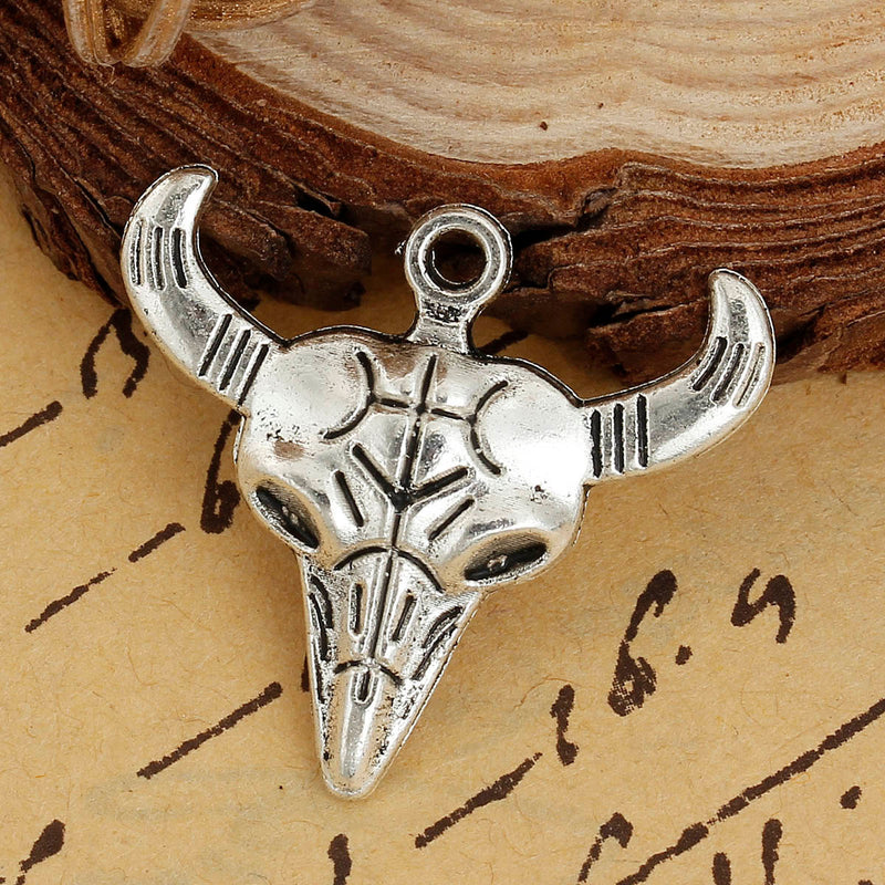 10 Silver Tone Metal Longhorn COW SKULL Charms or Pendants, 28x26mm, chs1158