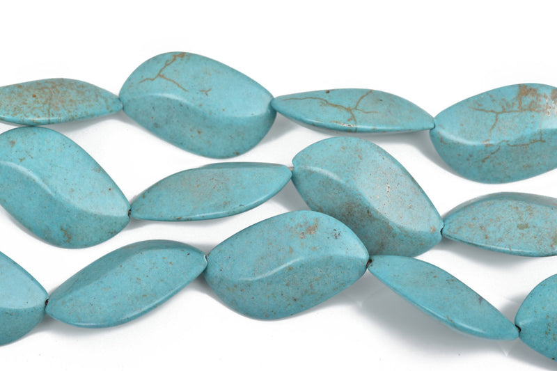 36x22mm TURQUOISE BLUE Howlite TWIST Beads, Puffed Curved Beads, full strand, 11 beads, how0646