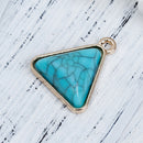 5 TRIANGLE Charm Pendants, triangle faux turquoise cabochon, gold metal, 19x18mm, chg0539
